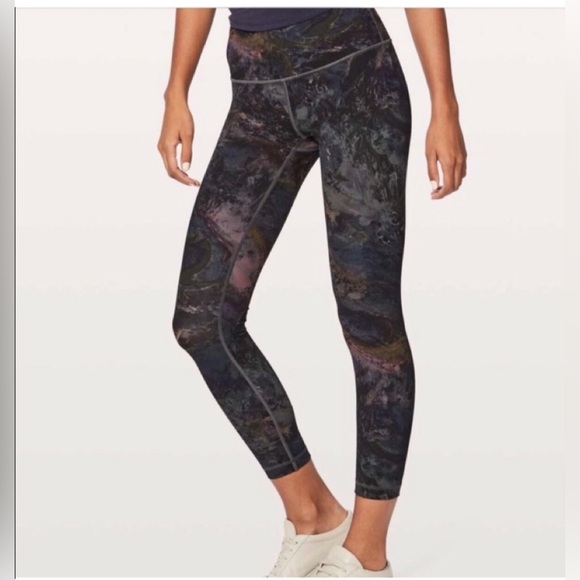 GUC bundle of 3 Lululemon leggings - Picture 12 of 16